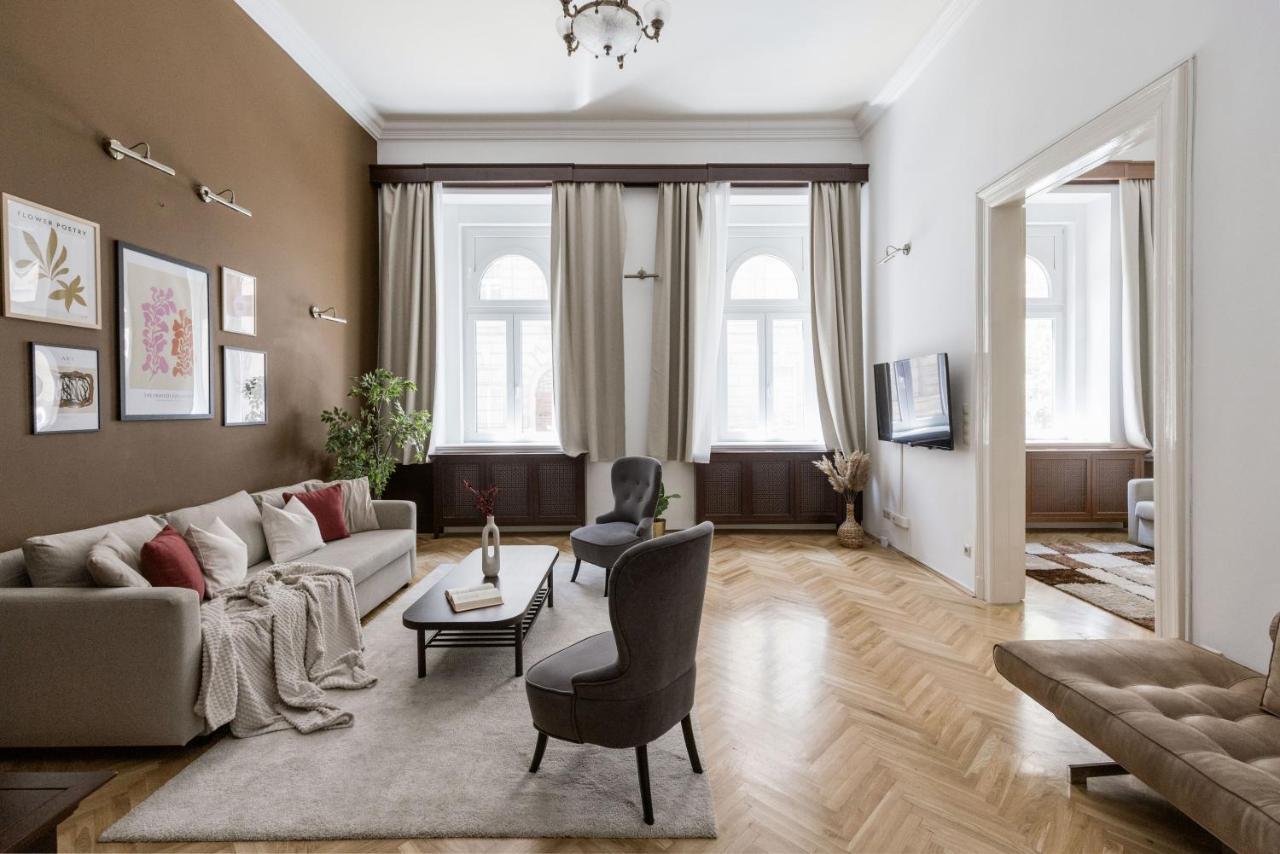 Luxe, Historic Home Near Downtown Landmarks 19Th Century Budapesta Exterior foto