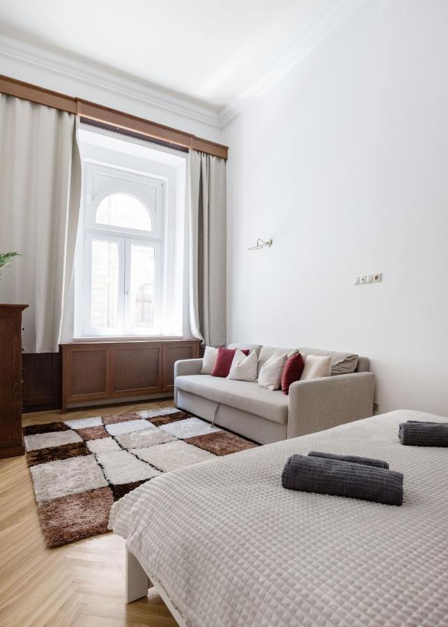 Luxe, Historic Home Near Downtown Landmarks 19Th Century Budapesta Exterior foto
