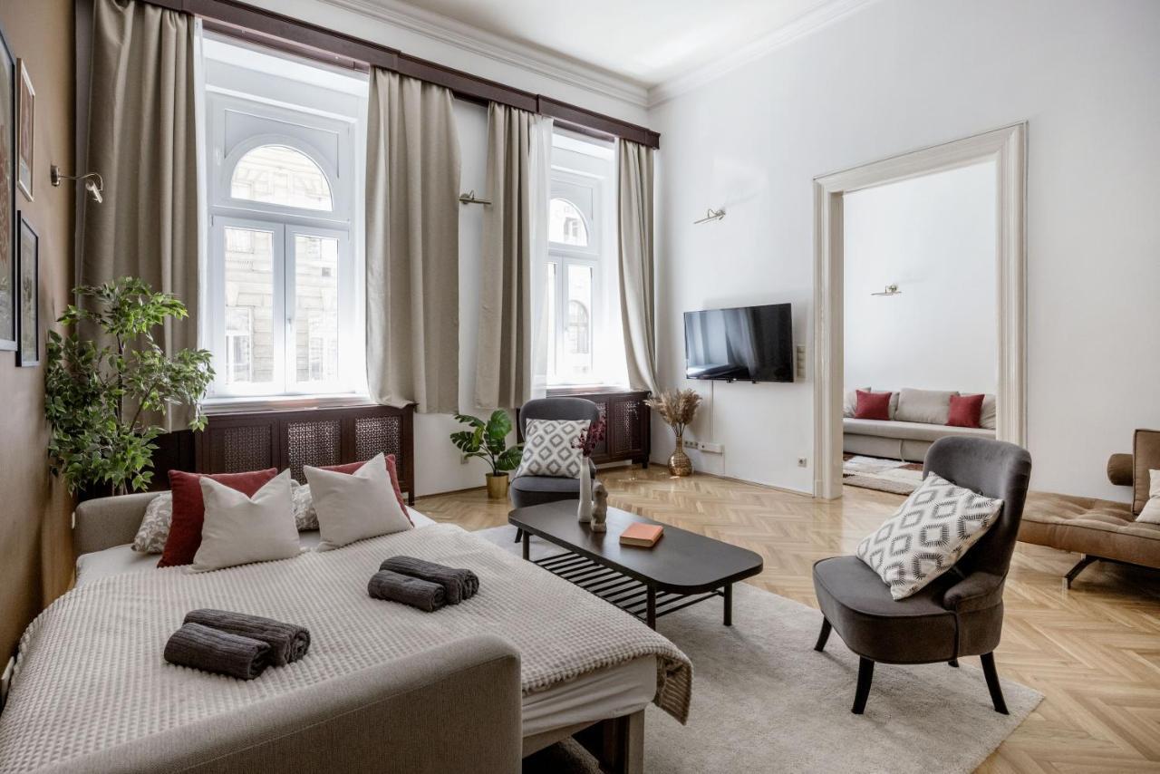 Luxe, Historic Home Near Downtown Landmarks 19Th Century Budapesta Exterior foto